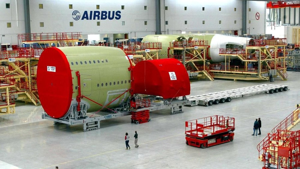 PHK Massal Guncang Airbus! 2000 Karyawan Terkena Dampak